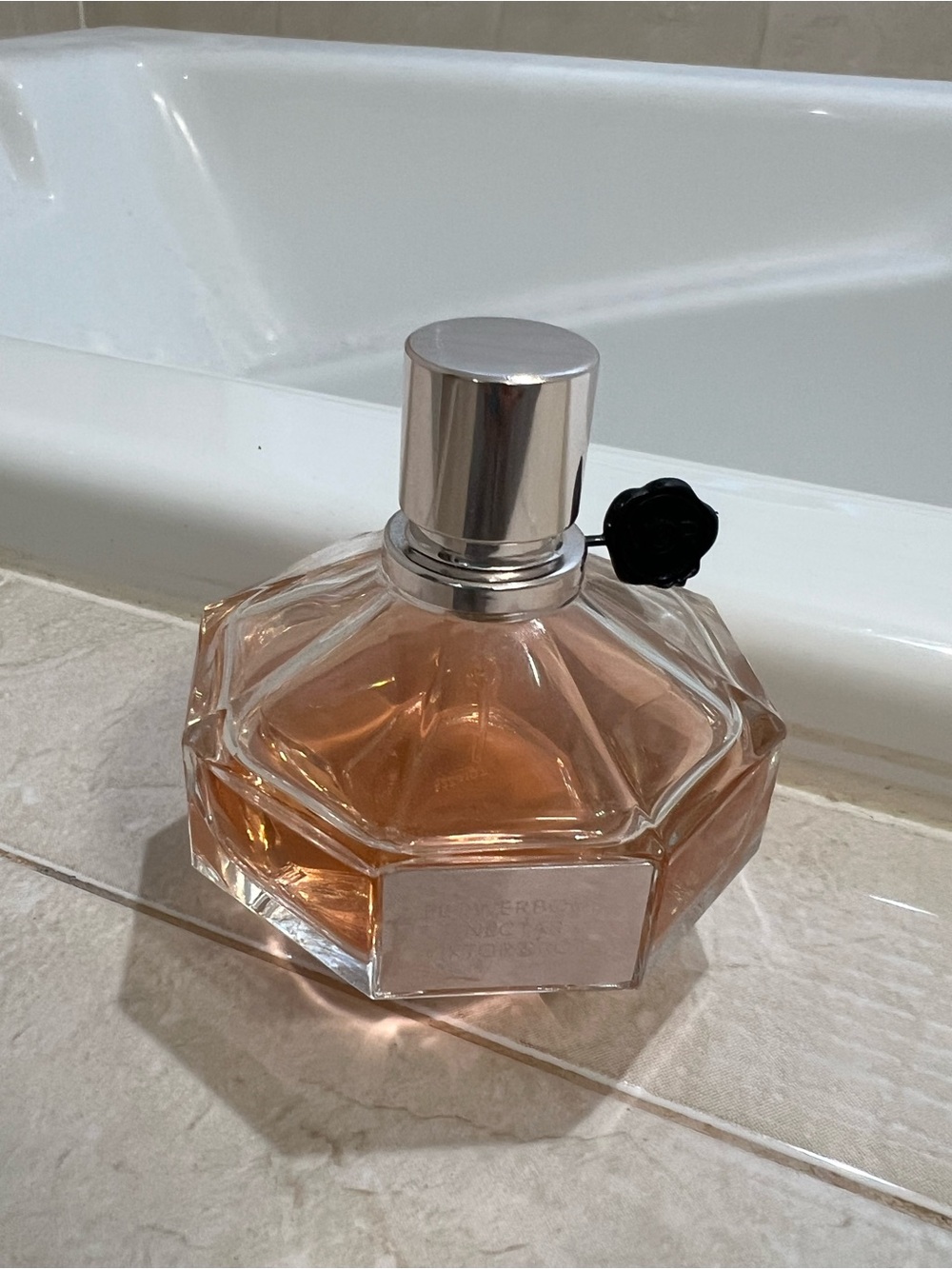Viktor & Rolf Flowerbomb Nectar Perfume — Amber and Silver Bottle - Picture 3 of 6
